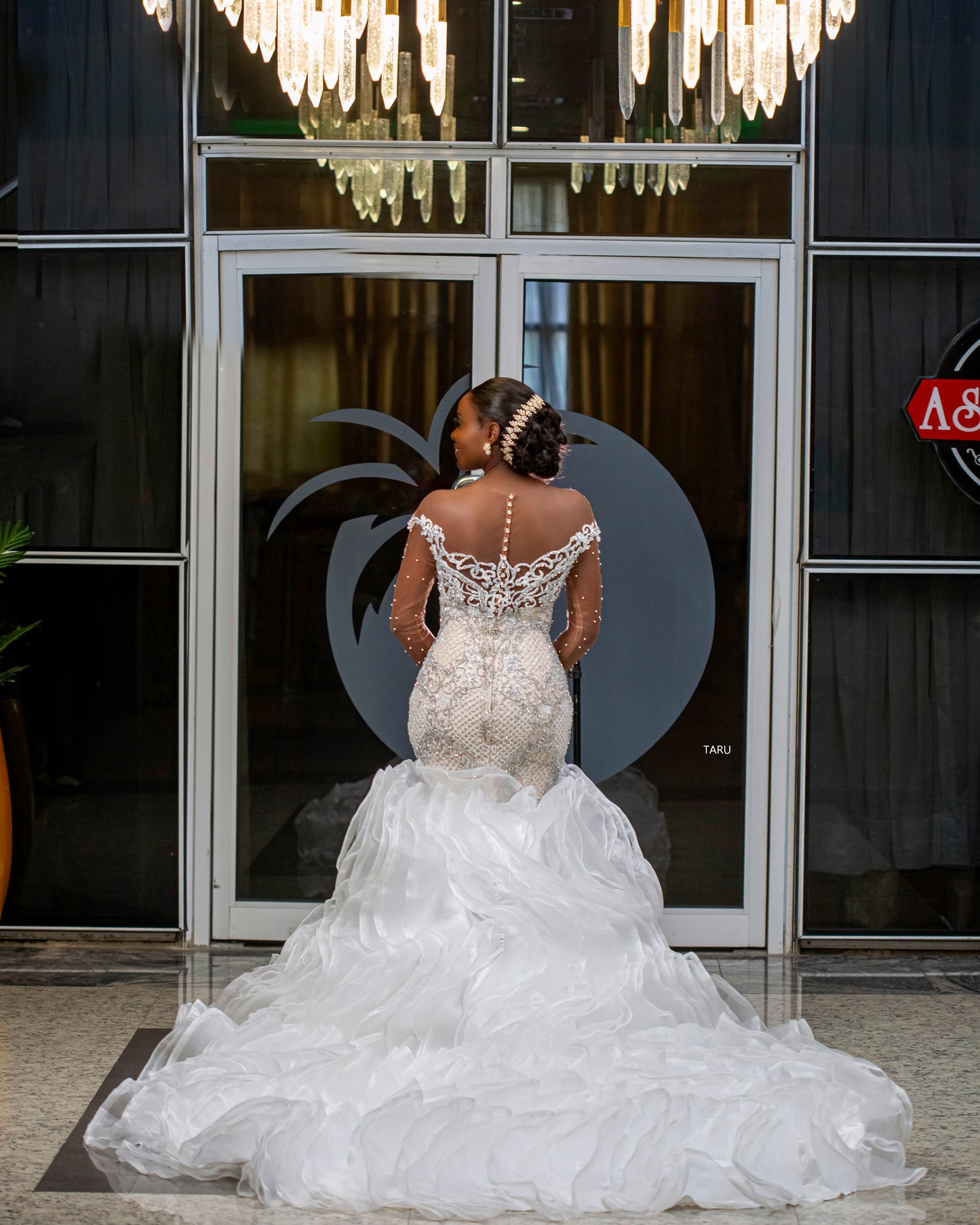 Luxury Lace 2-in-1 Wedding Dress